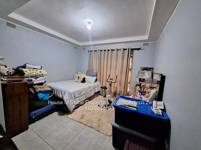 Spacious 5 Bedroom Family Home in Mazowe 