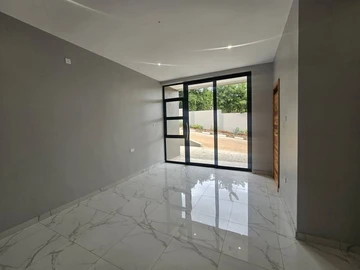 5 Bedroom Flat & Apartment