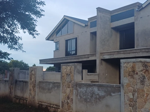 4 Bedroom Garden Flat