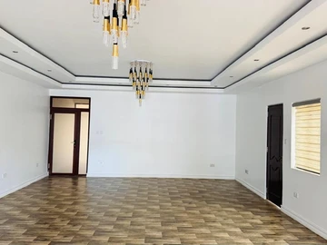 8 Bedroom House