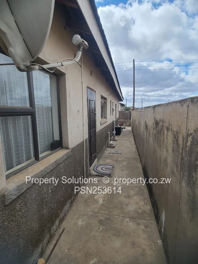 Victoria Range, Masvingo - HOUSE FOR SALE