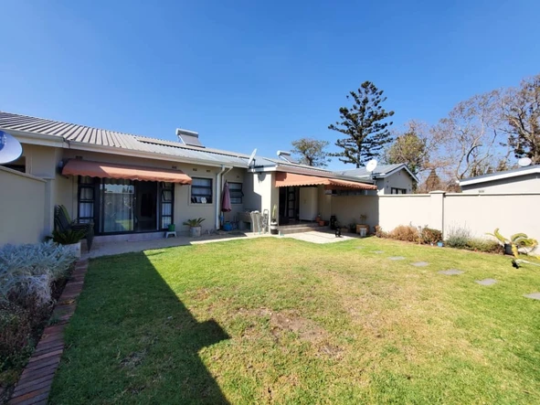 9 Unit Townhouse Complex