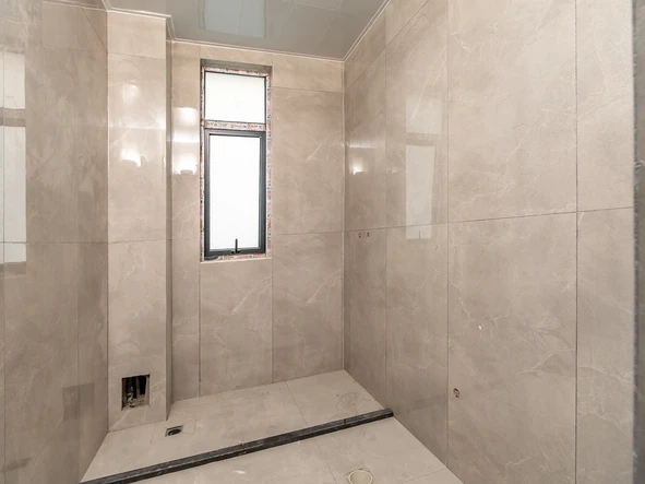 4 Bedroom Garden Flat