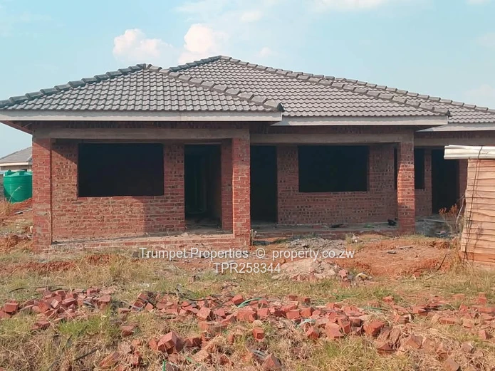 5-Bed Brick Shell with Borehole in Glaudina