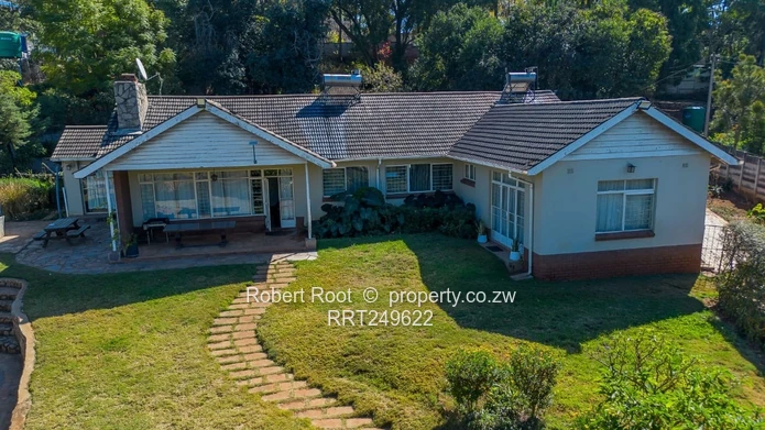 Greystone Park: Furnished 4-bed with Pool & Borehole