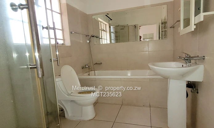 Charming family residence, available immediately!