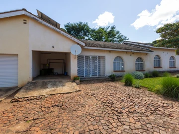 2 Bedroom Garden Flat