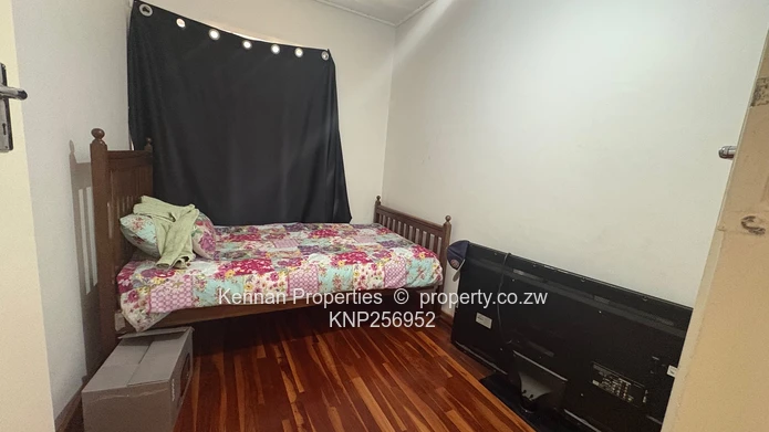 Charming 3-Bedroom Garden Flat In Avondale West (Sole Mandate)