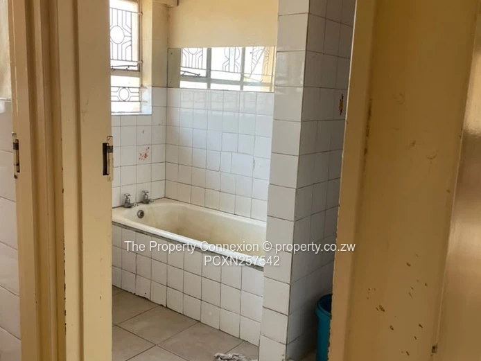 Excellent Investment Opportunity – 3-Bedroom Home In Houghton Park