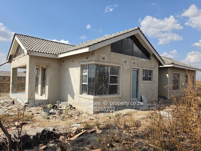 A must see house in Nyabira Penrose  (Sole Mandate)