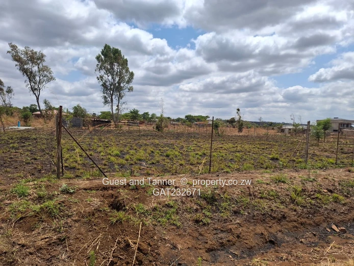 1,000m² Stand for Sale in Crowhill