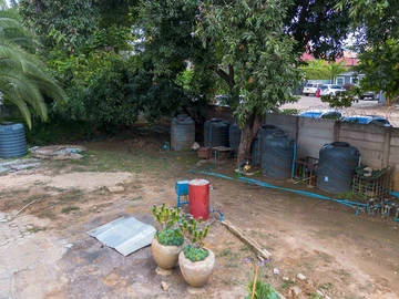 2 Bedroom Flat & Apartment