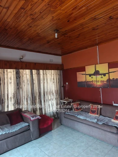 Warren Park 1 house to let