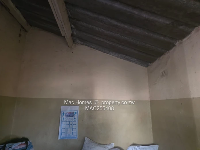 3-Bedroom House For Sale – Zengeza 1, Chitungwiza (Sole Mandate)