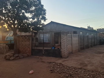 5 Bedroom House