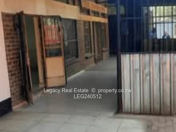 Chitungwiza Busy Shopping Centre Shop For Sale – Title Deed