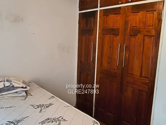 Greendale 5-Bed Family Home — Garden, Solar & Carport