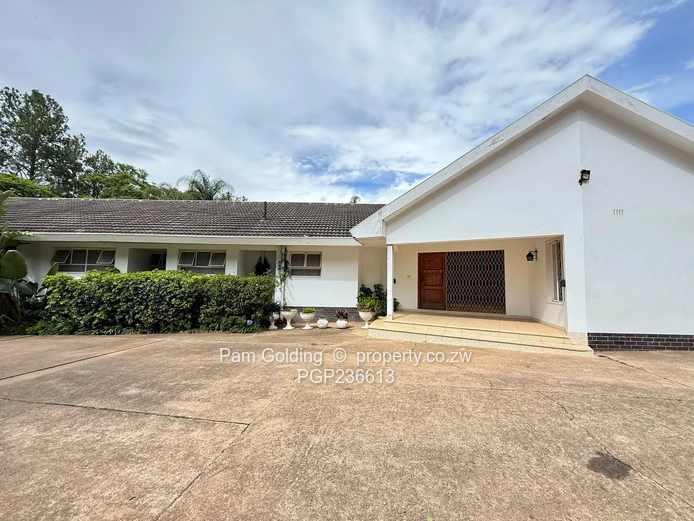 Elegant Well-maintained Family Residence (Sole Mandate)