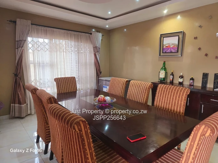 Madokero 4-Bed Home - Fitted Kitchen, Carport & Solar