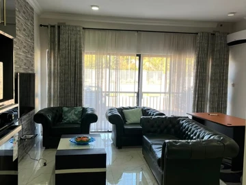Flat & Apartment
