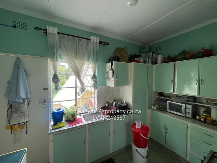 Avondale West Flat For Sale 