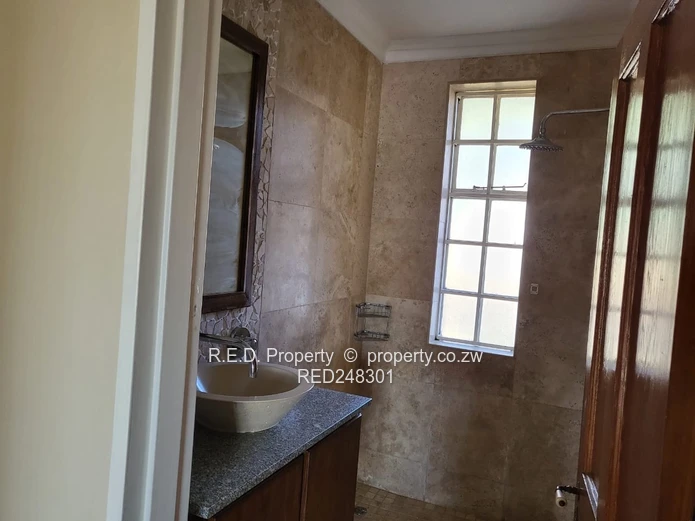 3 Bedroom Home In Burnside To Let!