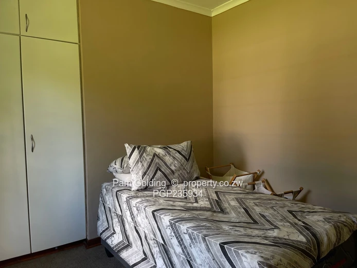 Executive home in Helensvale