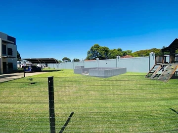 3 Bedroom Flat & Apartment