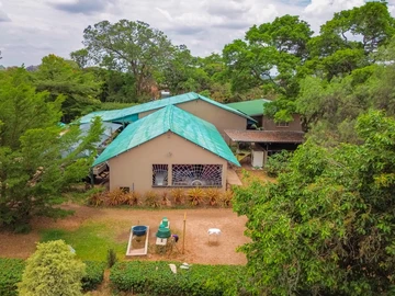 Farm & Agricultural Land