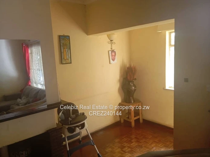 Chadcombe garden flat for sale