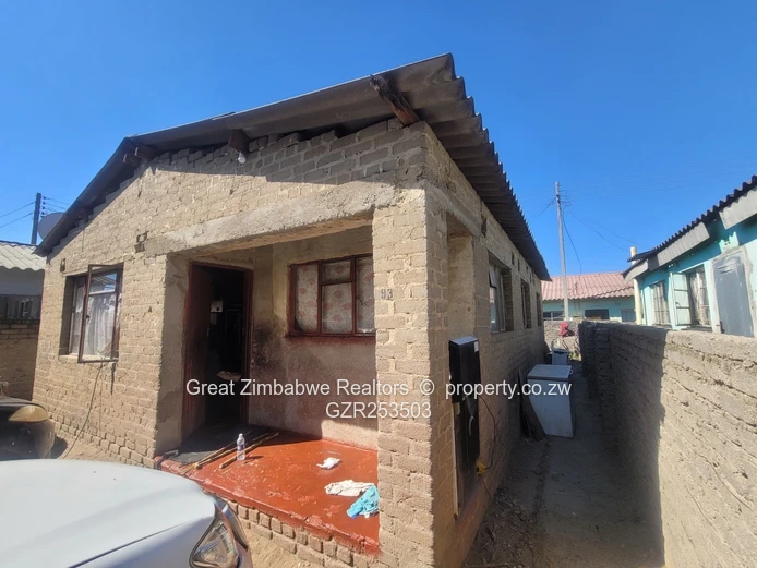 House For Sale In Runyararo West