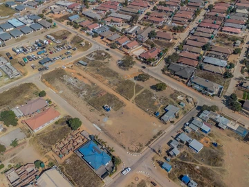 Commercial & Industrial Land