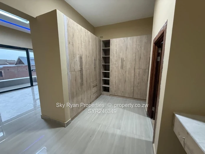 Arlington House To Let