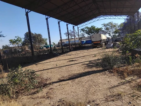 Commercial & Industrial Land