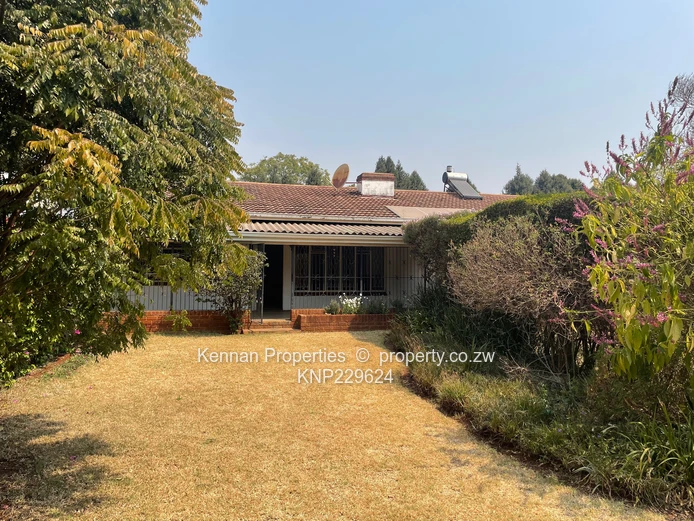 Neat Garden Flat In Quiet Complex