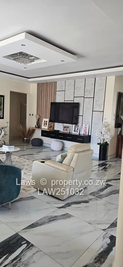 Upscale Family Living in Mount Pleasant Heights