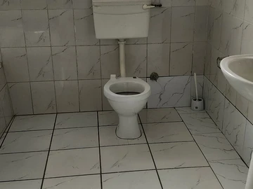 3 Bedroom Flat & Apartment