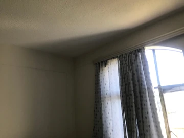 2 Bedroom Flat & Apartment