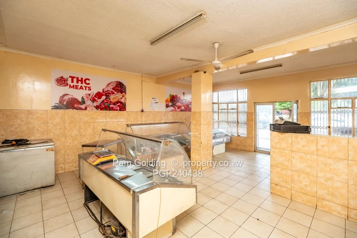 Commercial building for sale (Sole Mandate)