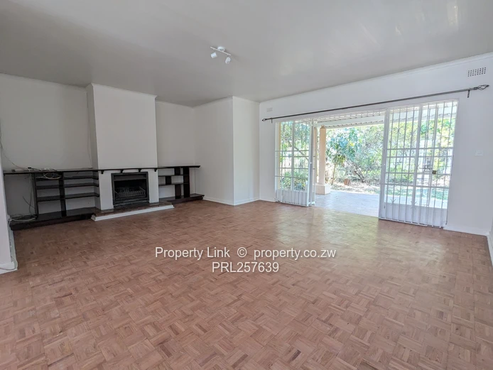 Bridgeways Renovated 3-Bed Townhouse - Available Immediately!