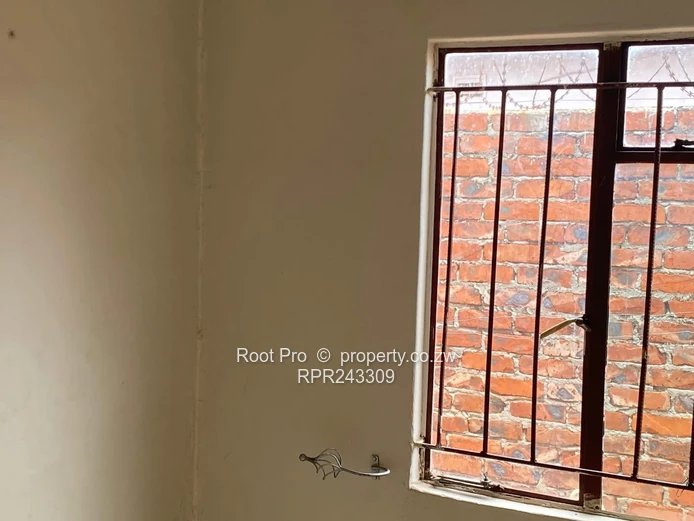 Budiriro Cabs House To Rent  (Sole Mandate)