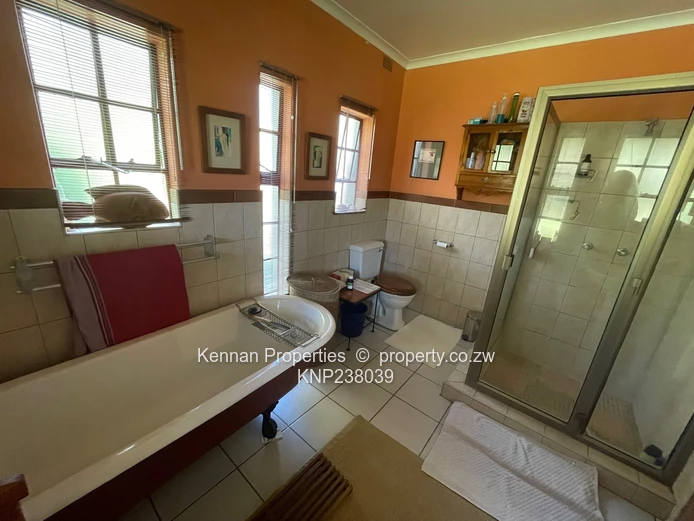 Beautifully Furnished Home In Newlands - Well Worth A Visit