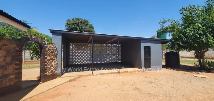 Waterfalls Prospect House To Let