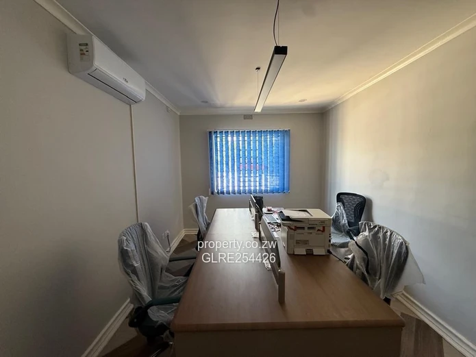 Greencroft Office 300m² – Modern Reception, Borehole