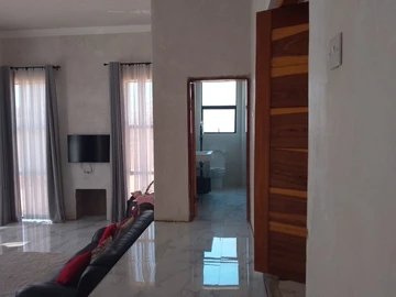 7 Bedroom House