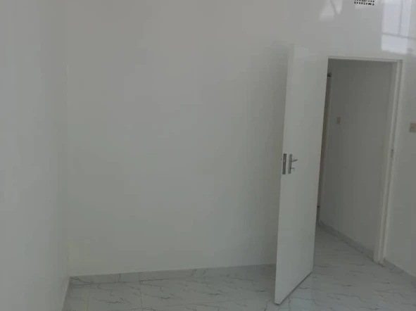 2 Bedroom Flat & Apartment