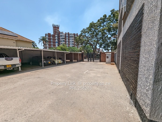Stirling Heights Apartment To Let - Available 1 December