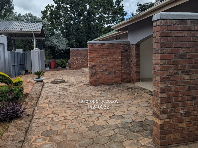 Borrowdale Greystone park 2 bedroom apartment to rent 