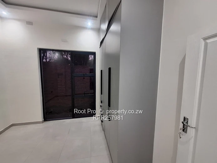 MODERN CLUSTER UNITS FOR SALE - SUNRIDGE, bordering Bluff Hill