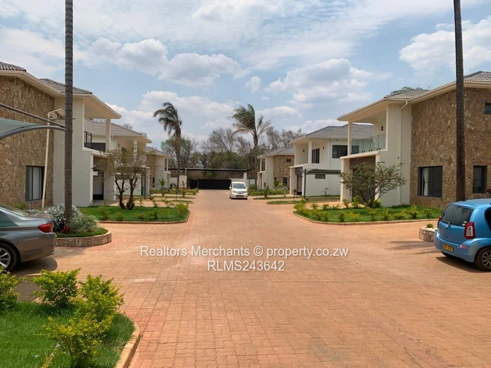 Pomona Townhouse For Sale